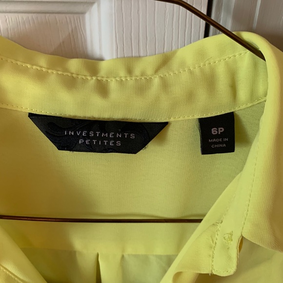 Yellow button down blouse - Picture 2 of 3